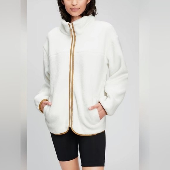 Gap Sherpa Jacket - Picture 1 of 8